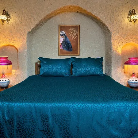 Megaron Cave Cappadocia מלון 5*