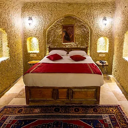 Megaron Cave Cappadocia מלון