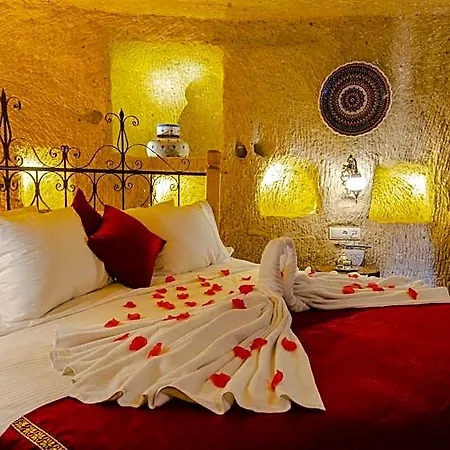 Megaron Cave Cappadocia Ортахисар